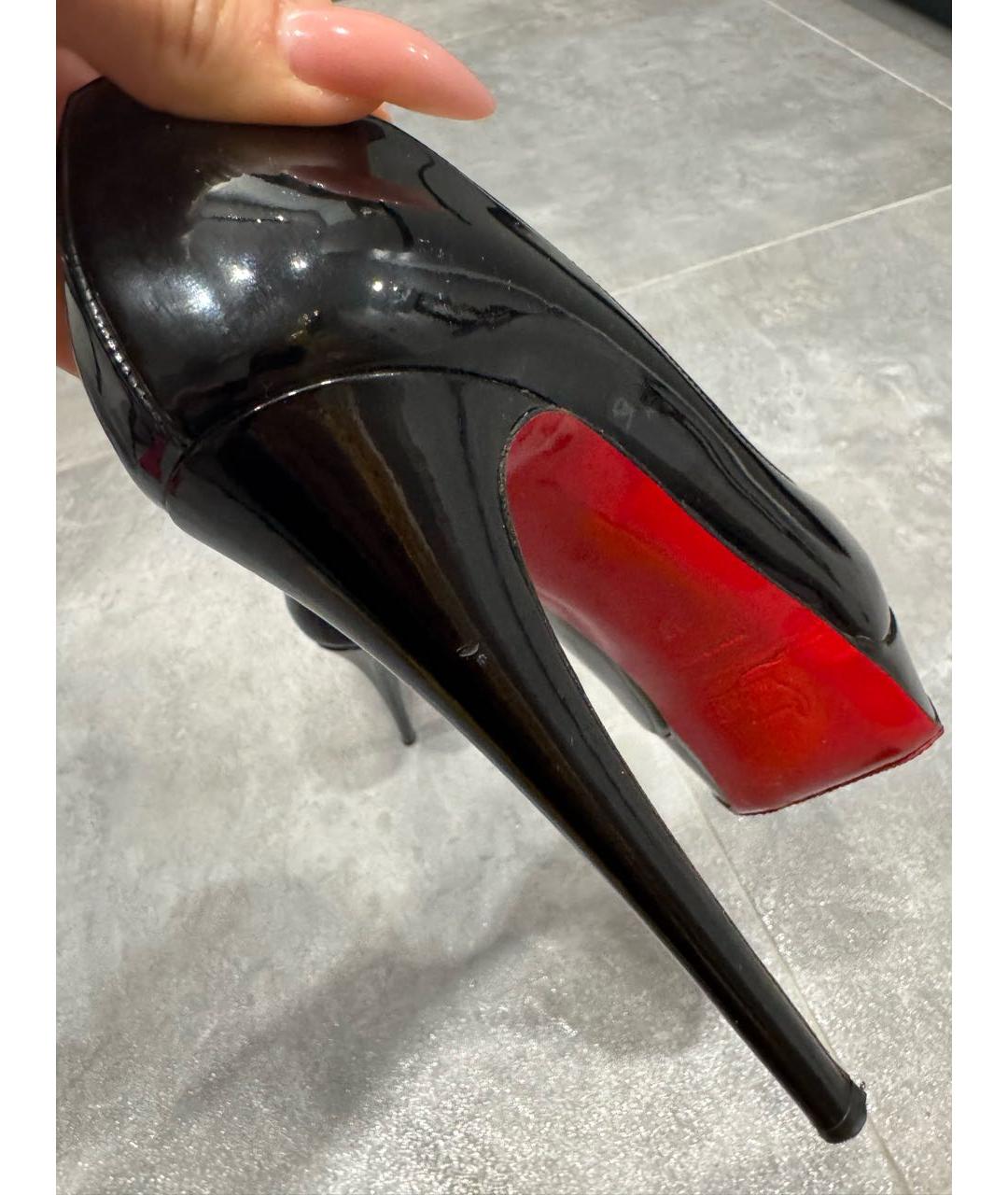 CHRISTIAN LOUBOUTIN Черные туфли из лакированной кожи, фото 5