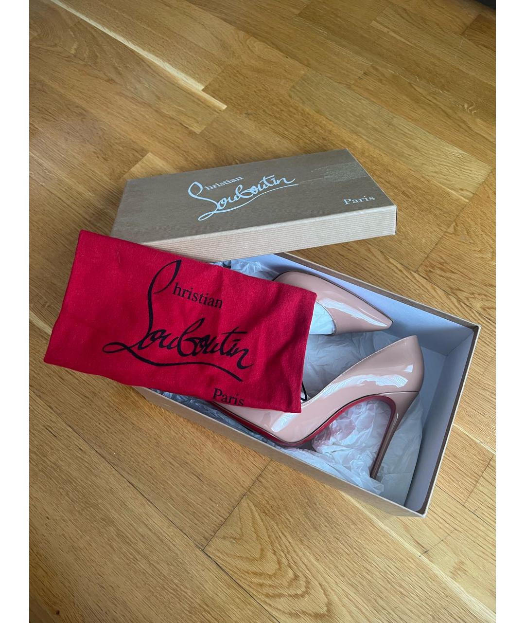 CHRISTIAN LOUBOUTIN Бежевые туфли из лакированной кожи, фото 6