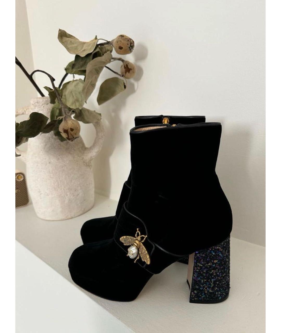 GUCCI Черные бархатные ботинки, фото 3
