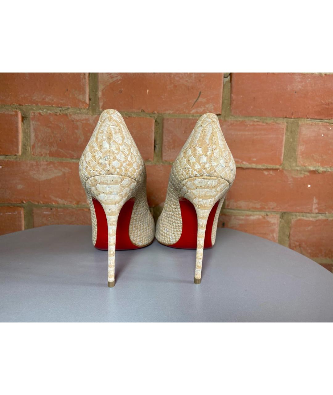 CHRISTIAN LOUBOUTIN Бежевые туфли из экзотической кожи, фото 6