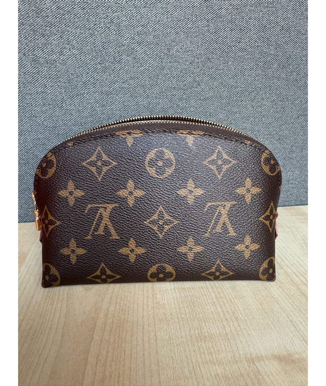 LOUIS VUITTON Бежевая косметичка, фото 5