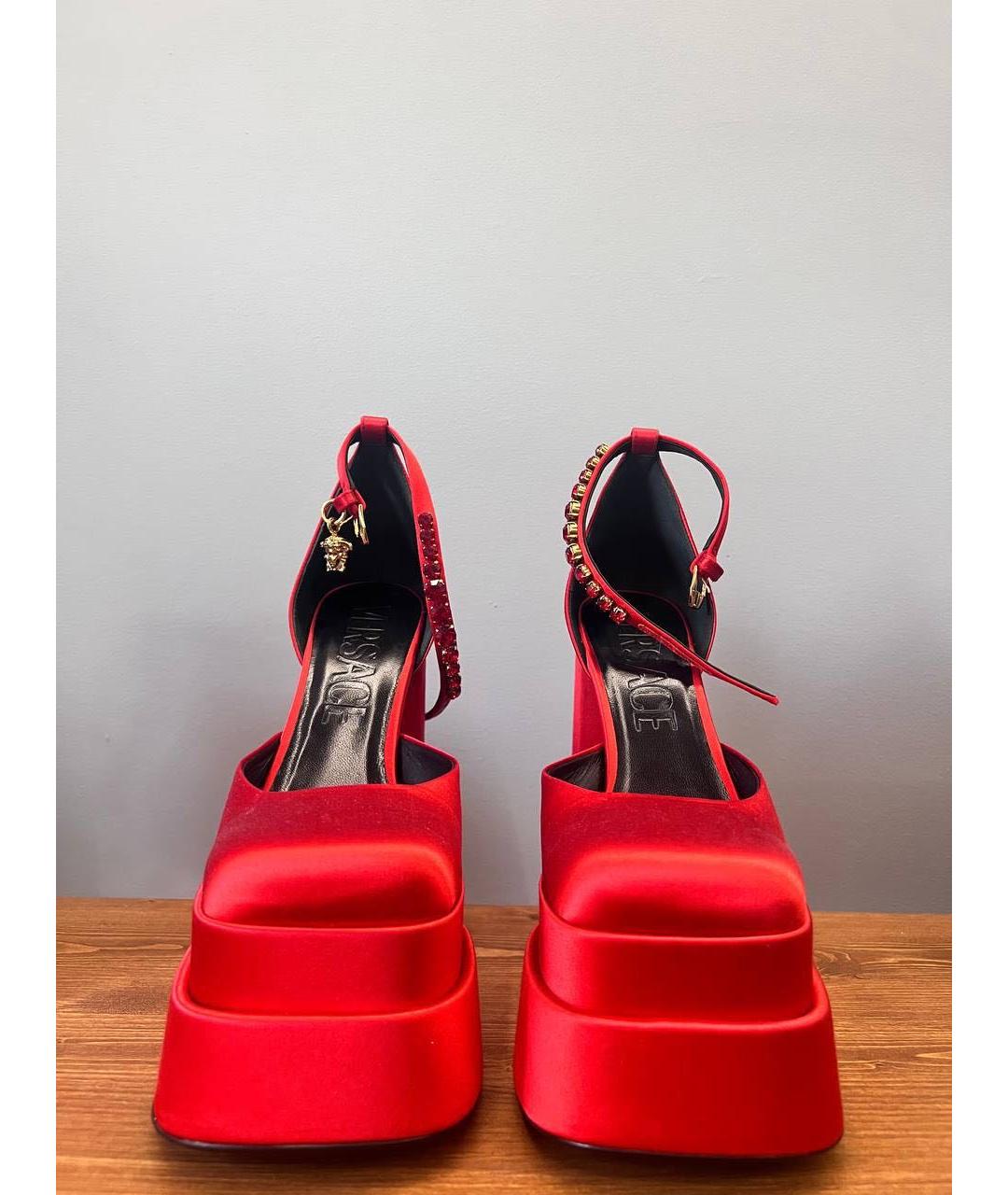 VERSACE Красные текстильные туфли, фото 2
