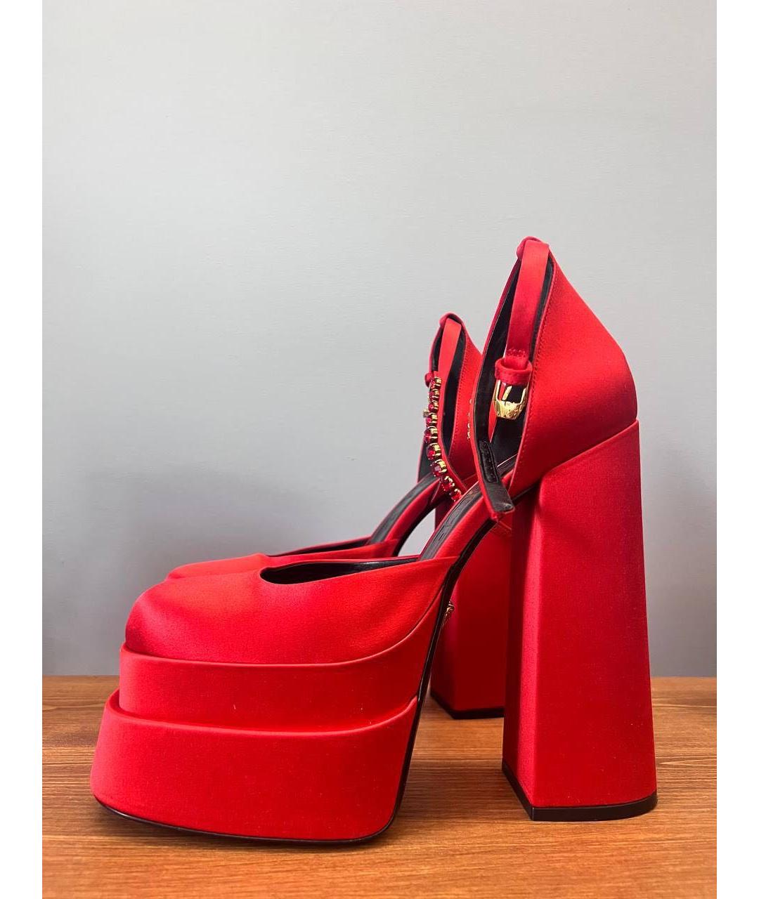 VERSACE Красные текстильные туфли, фото 4