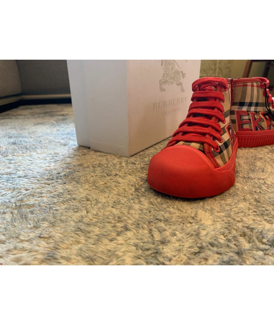 BURBERRY Красные текстильные ботинки, фото 2