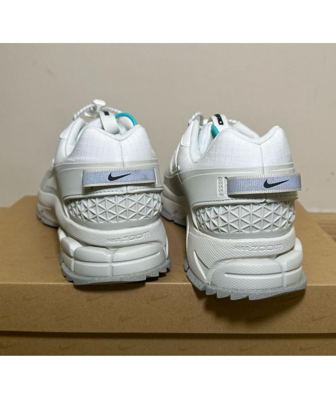 NIKE Белые резиновые низкие кроссовки / кеды, фото 4