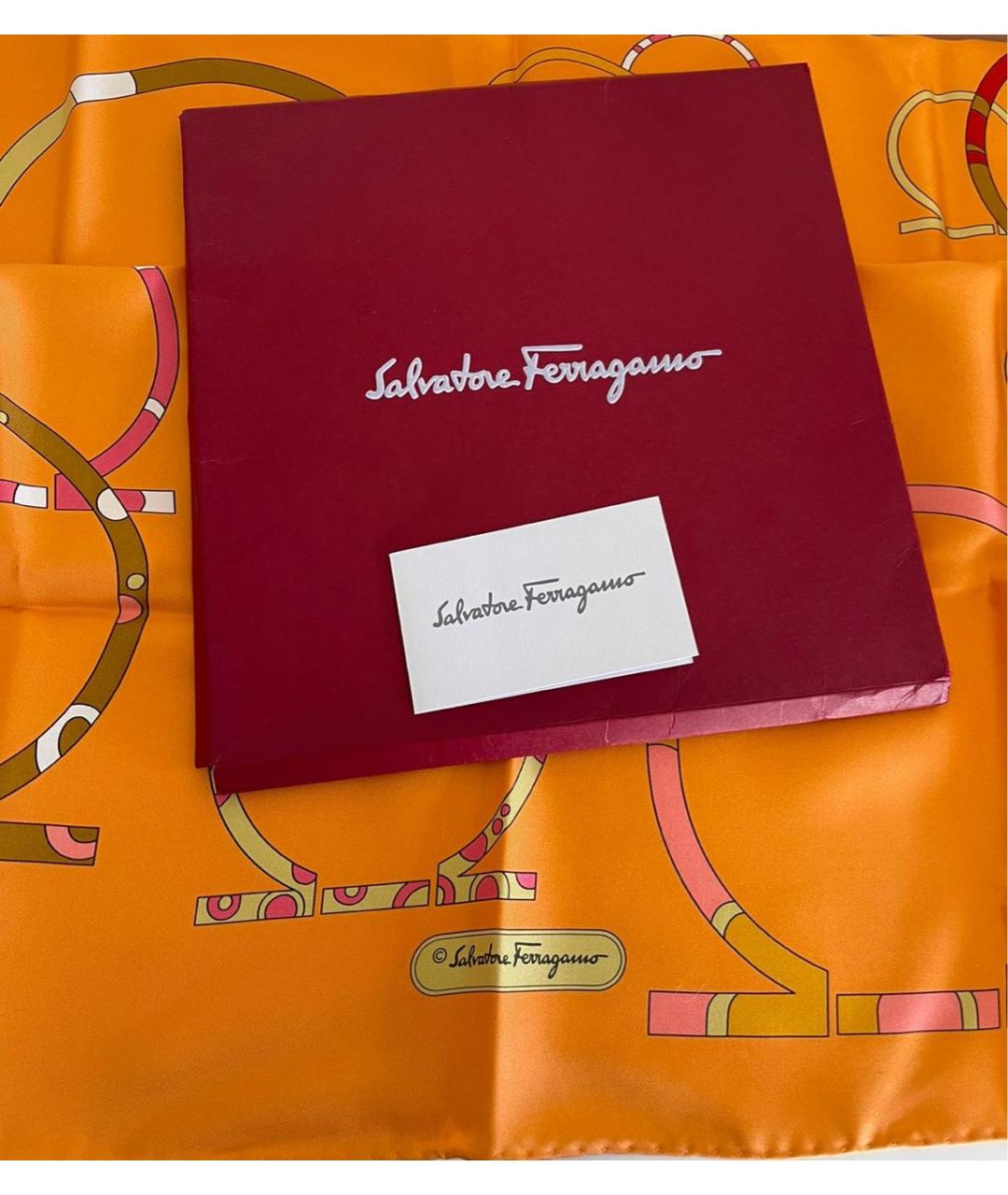 SALVATORE FERRAGAMO Оранжевый шелковый платок, фото 4