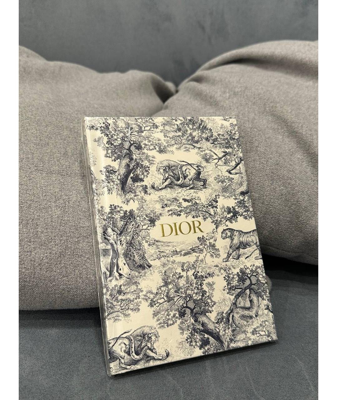 CHRISTIAN DIOR Книга, фото 4