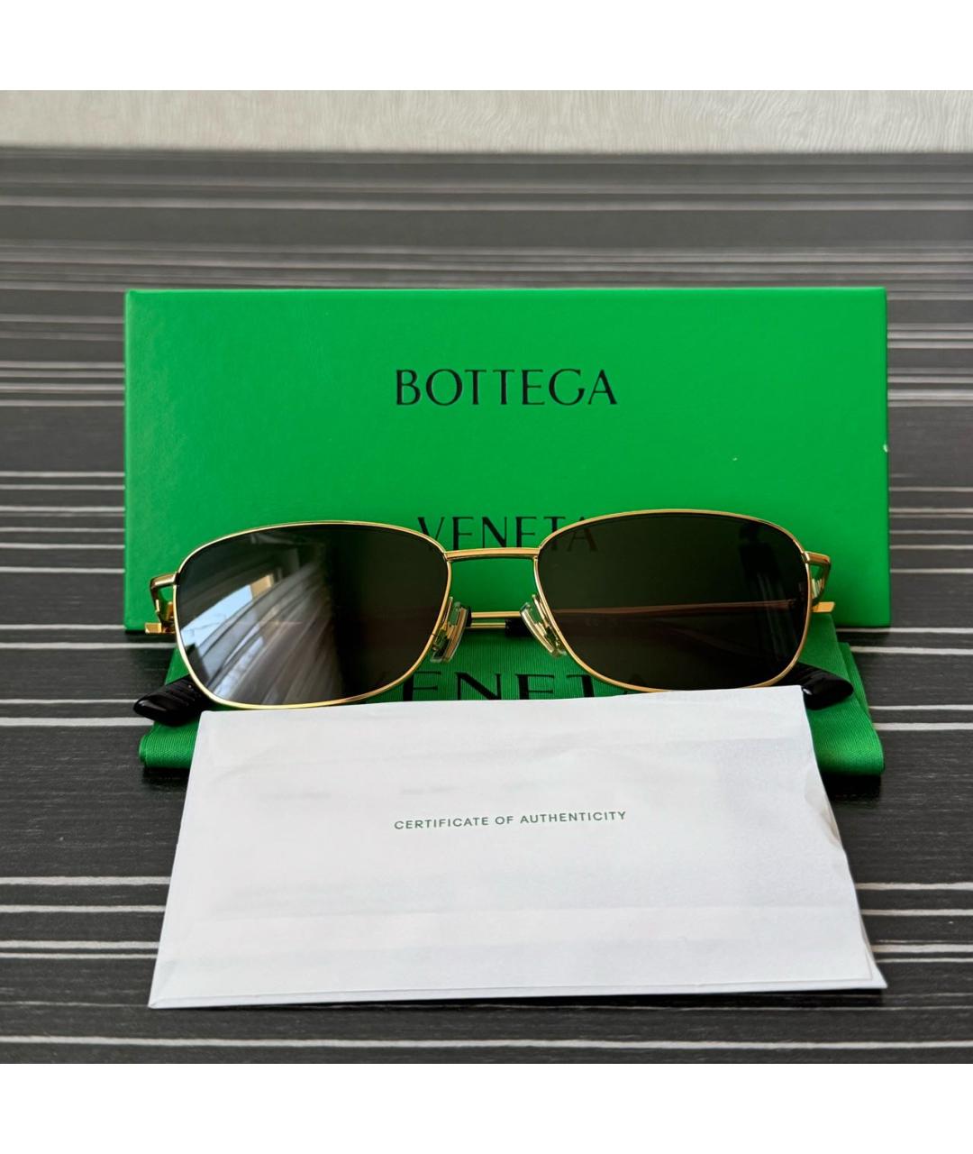 BOTTEGA VENETA Золотые металлические солнцезащитные очки, фото 5