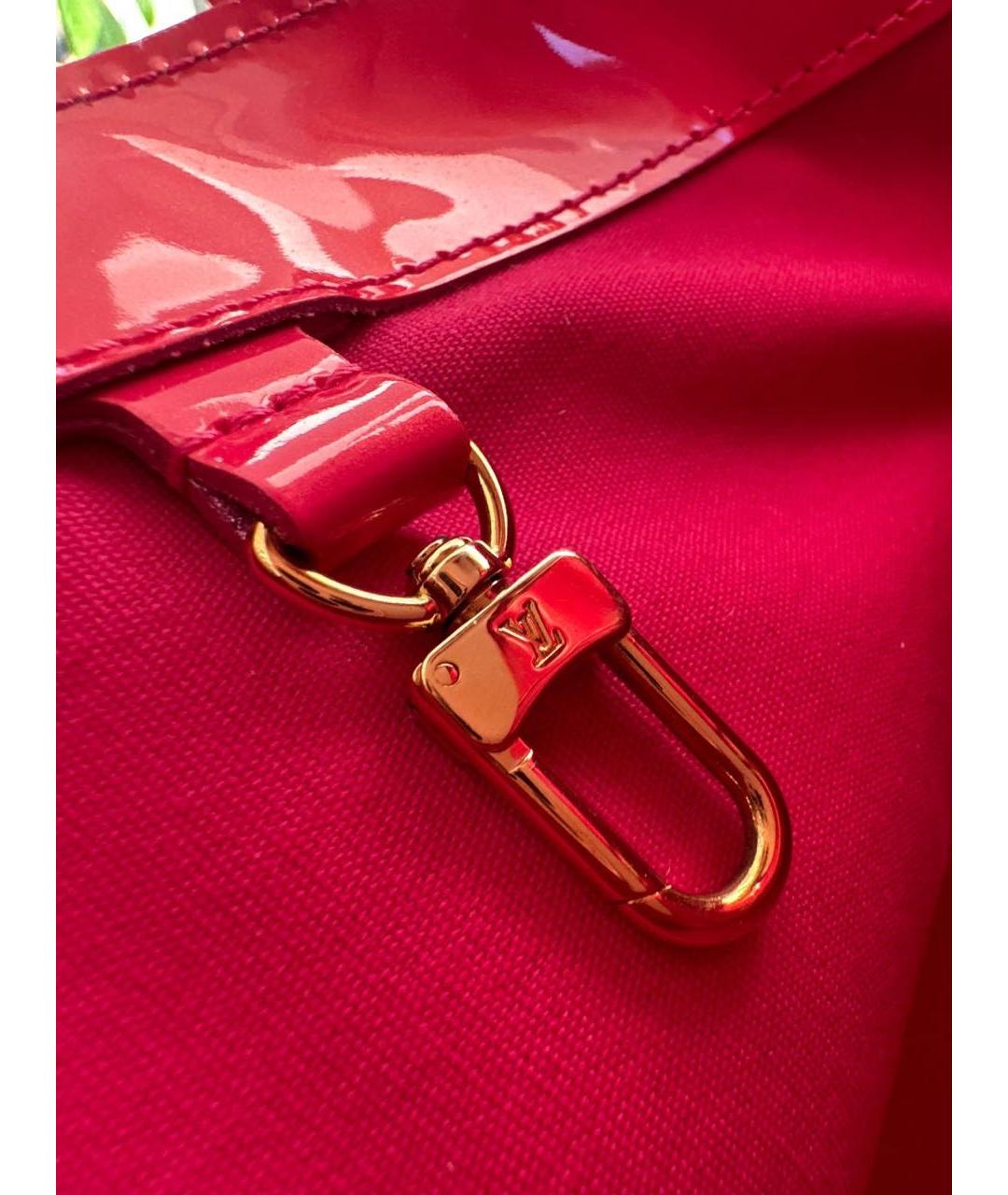 LOUIS VUITTON Красная сумка с короткими ручками из лакированной кожи, фото 6