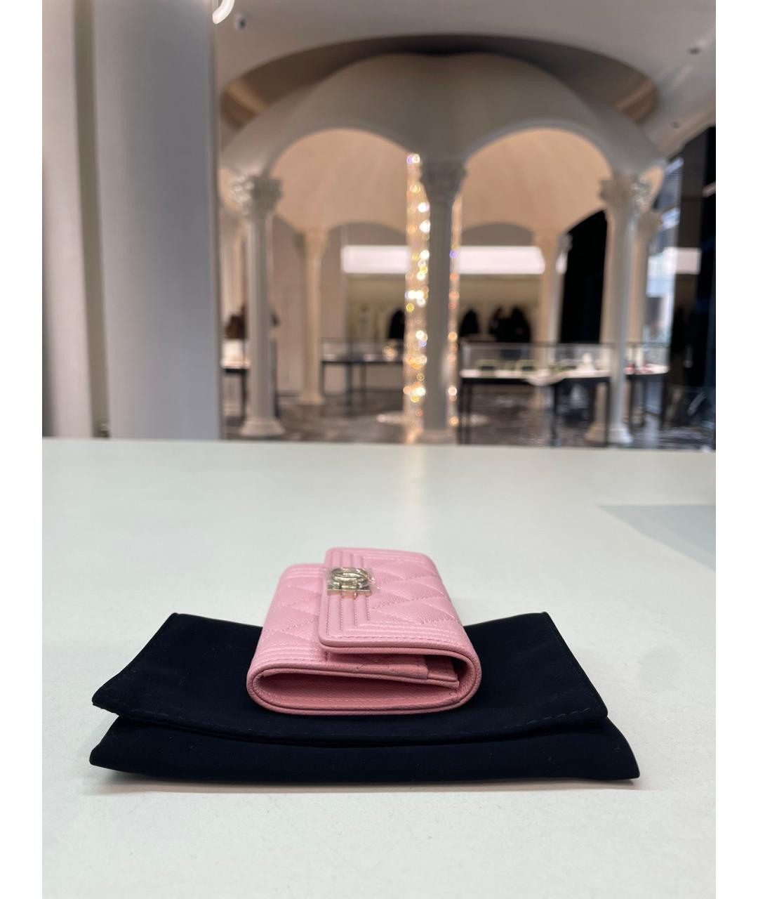 CHANEL Розовый кожаный кошелек, фото 6