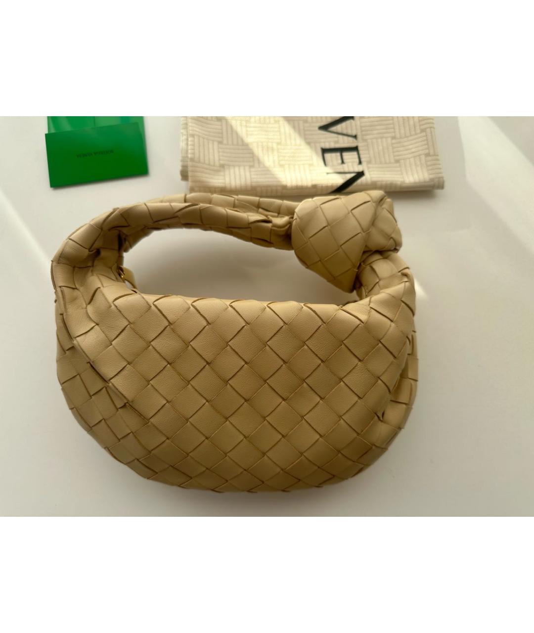 BOTTEGA VENETA Бежевая кожаная сумка с короткими ручками, фото 2