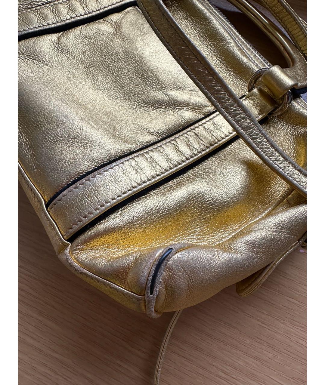 PRADA Золотая кожаная сумка с короткими ручками, фото 6