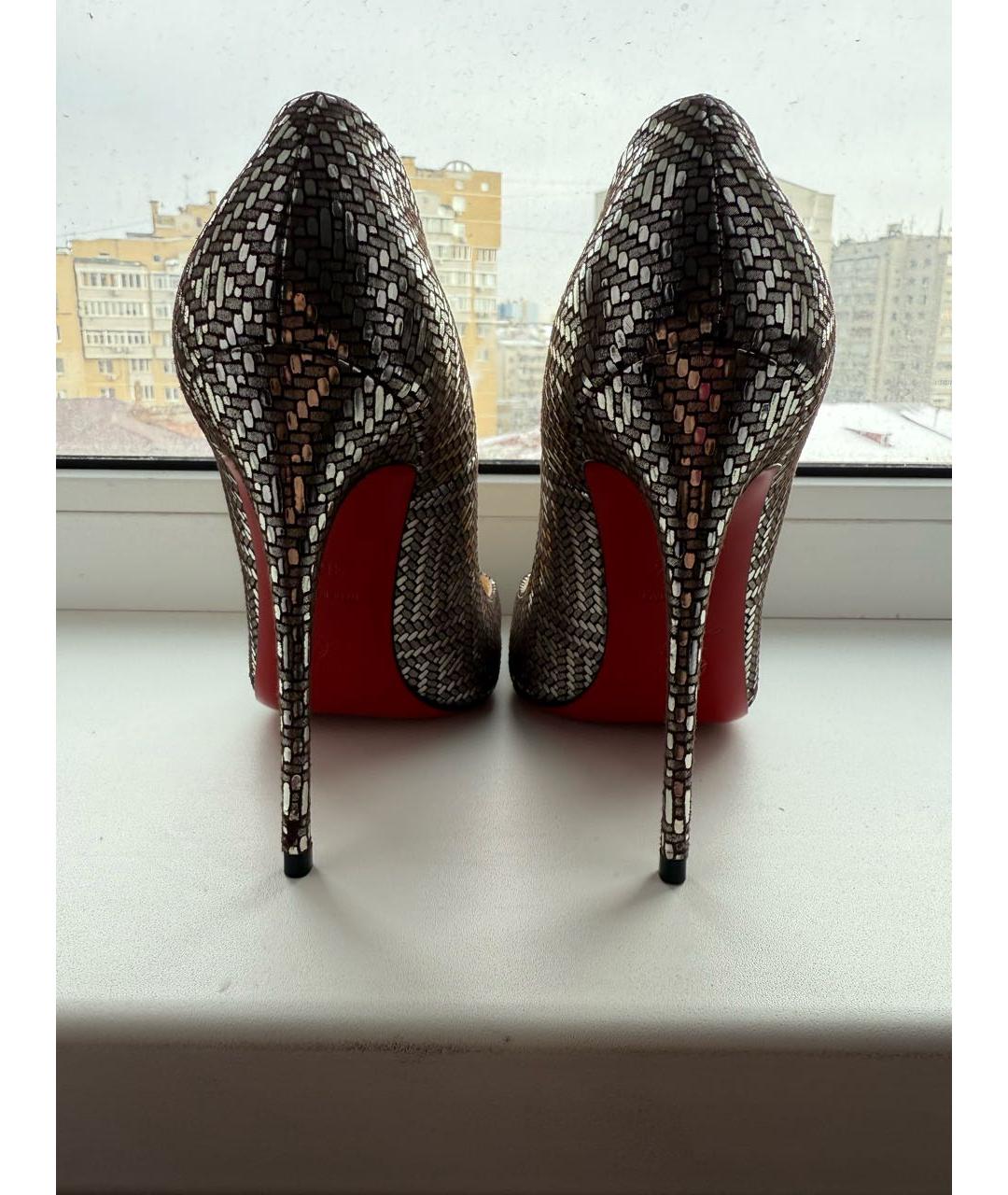 CHRISTIAN LOUBOUTIN Серебряные туфли, фото 3