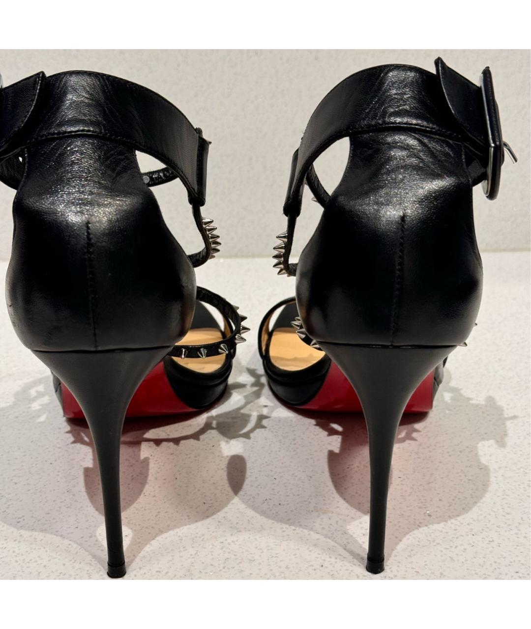 CHRISTIAN LOUBOUTIN Черные кожаные босоножки, фото 5