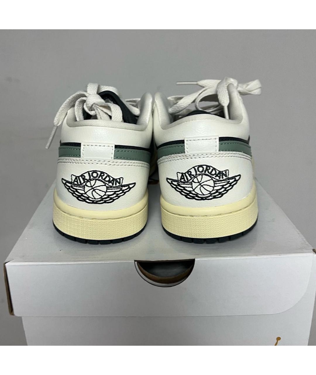 JORDAN Бежевые кроссовки из искусственной кожи, фото 2