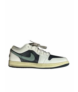 JORDAN Кроссовки