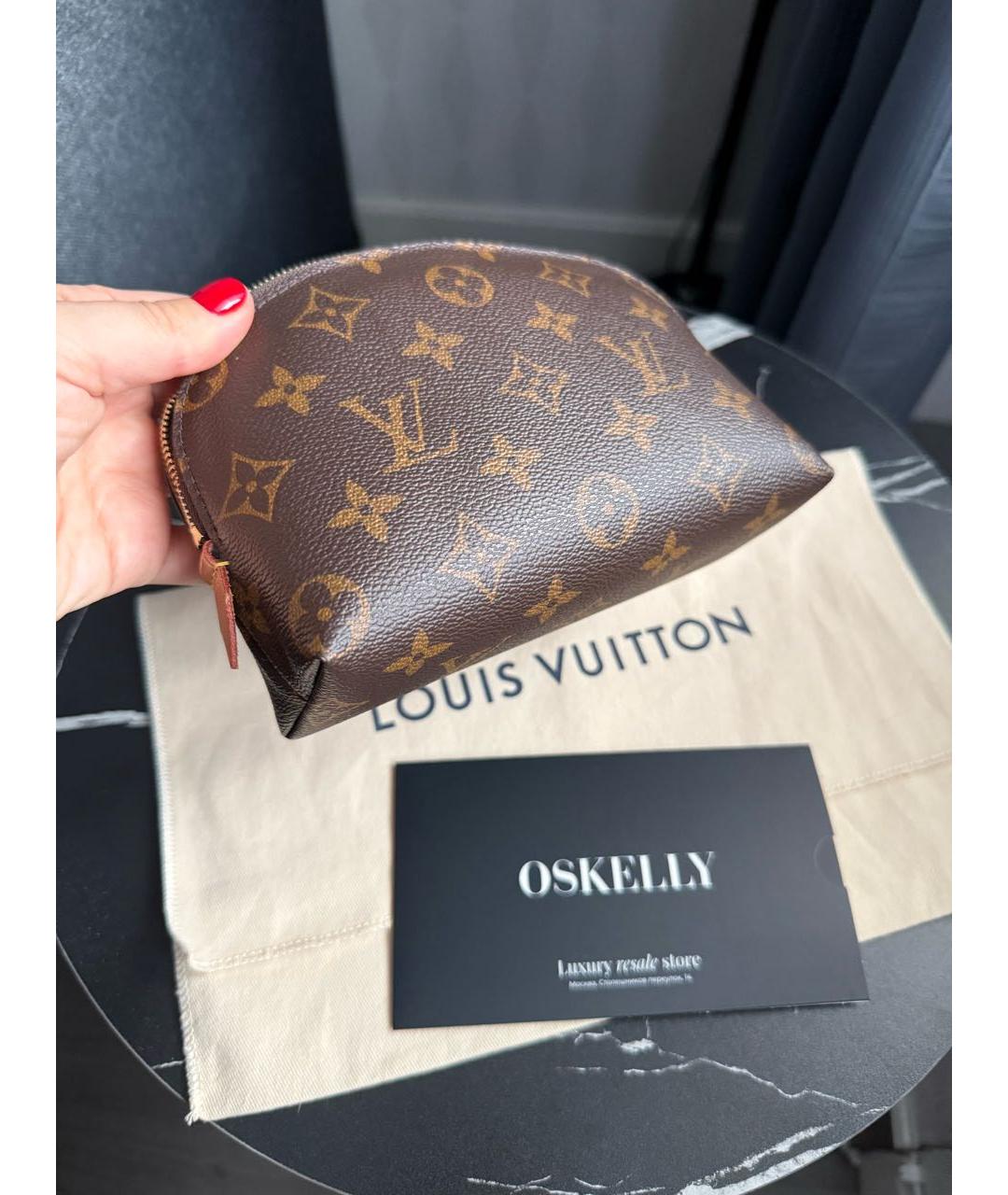 LOUIS VUITTON Коричневая косметичка, фото 2