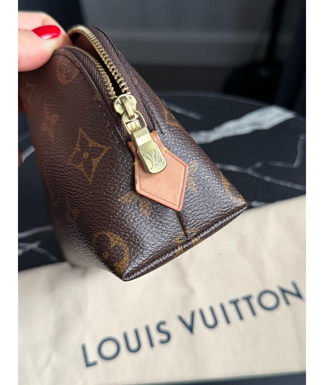 LOUIS VUITTON Коричневая косметичка, фото 5