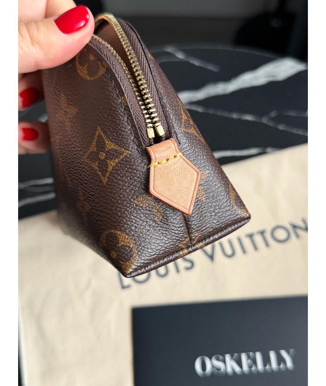 LOUIS VUITTON Коричневая косметичка, фото 6