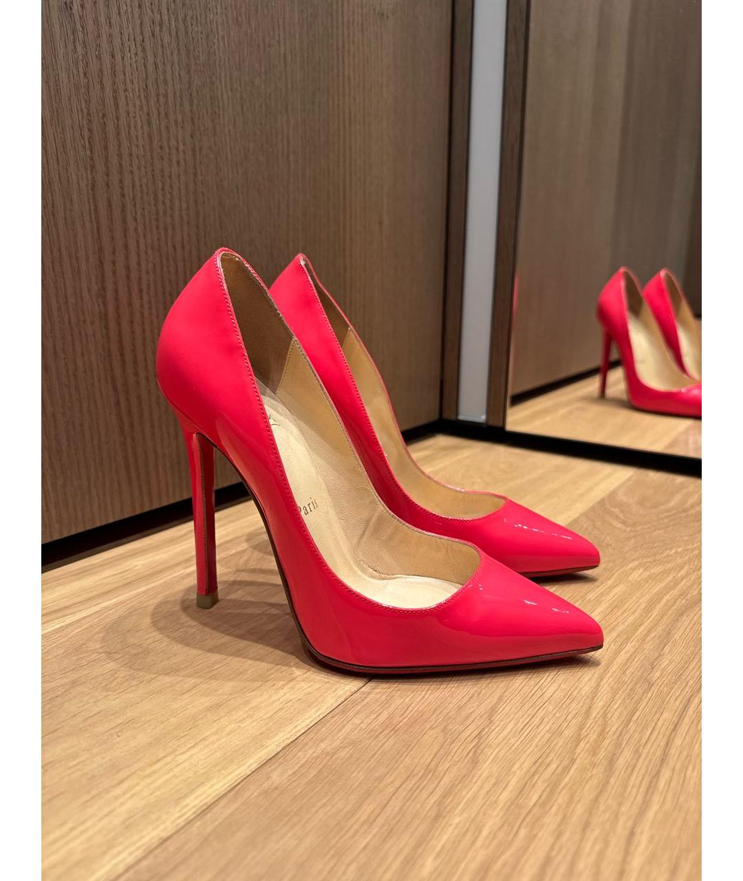 CHRISTIAN LOUBOUTIN Коралловые туфли из лакированной кожи, фото 3