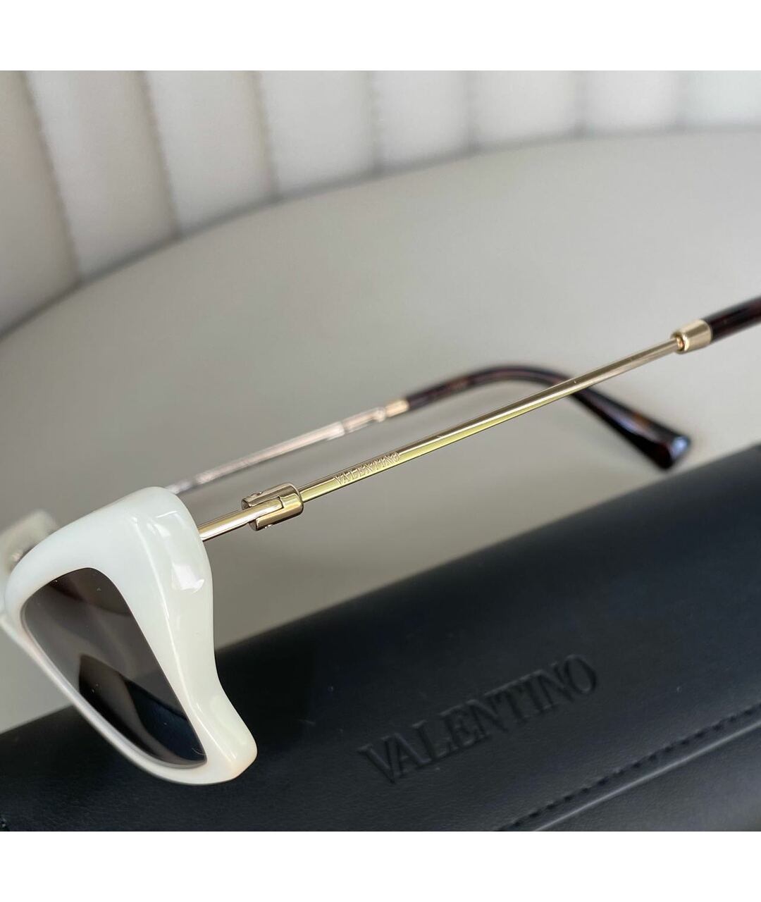 VALENTINO Белые солнцезащитные очки, фото 3