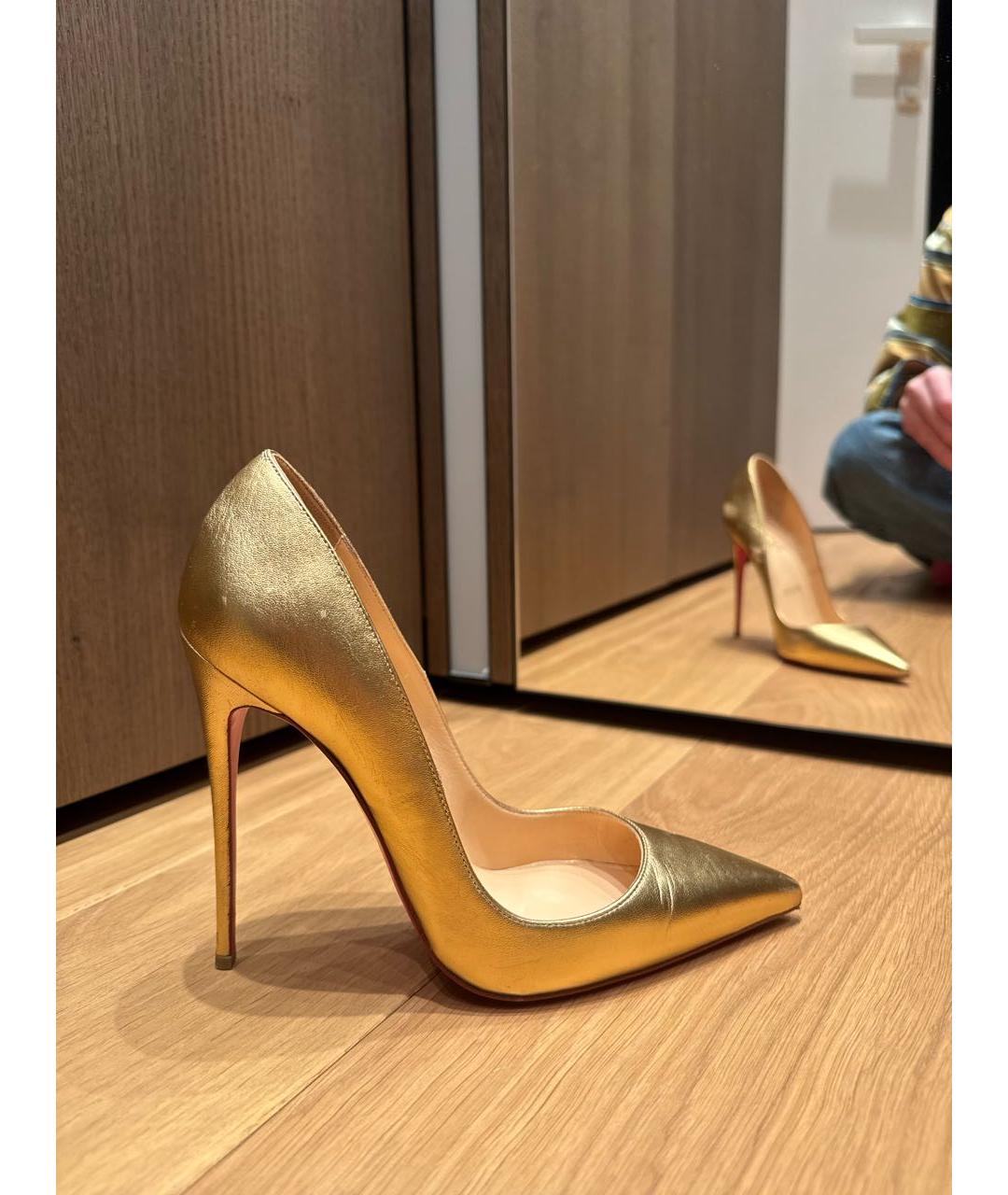 CHRISTIAN LOUBOUTIN Золотые кожаные туфли, фото 6