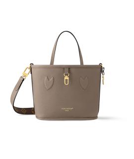 LOUIS VUITTON Сумка через плечо