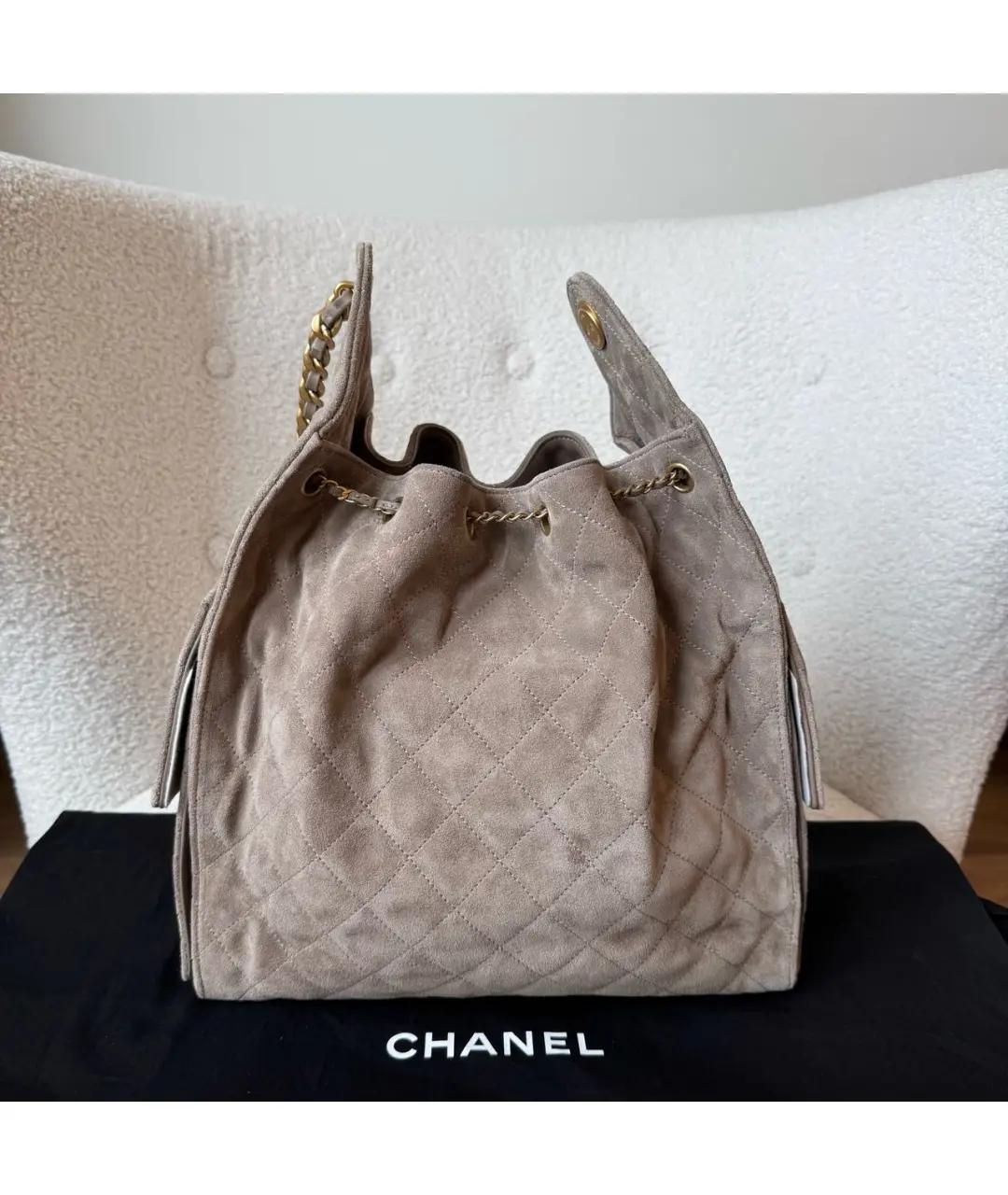 CHANEL Серая замшевая сумка с короткими ручками, фото 3