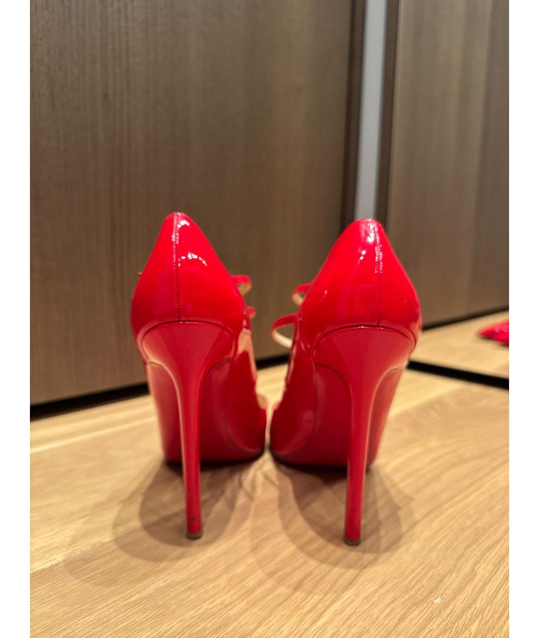 CHRISTIAN LOUBOUTIN Красные туфли из лакированной кожи, фото 4