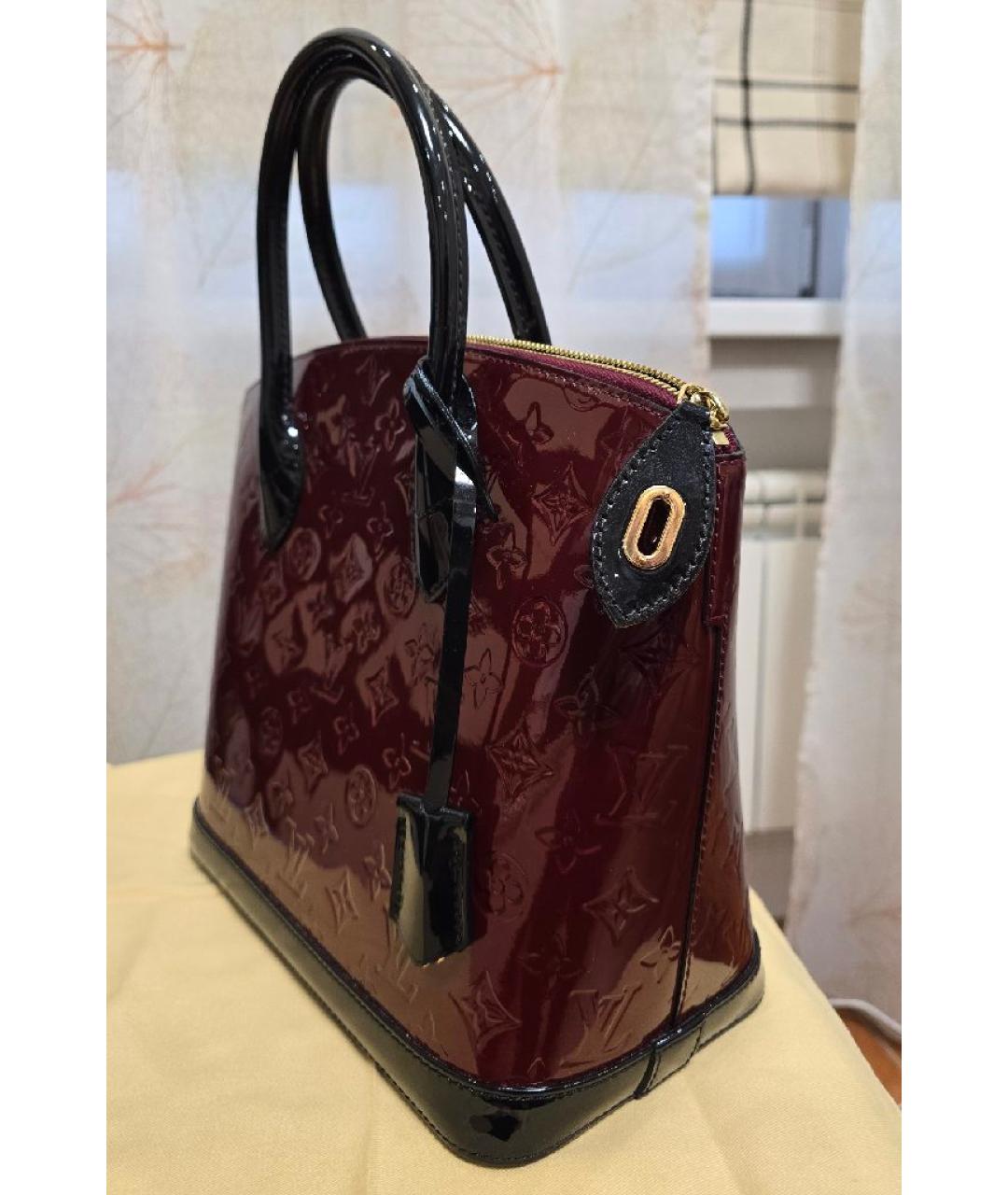 LOUIS VUITTON Бордовая сумка с короткими ручками из лакированной кожи, фото 2