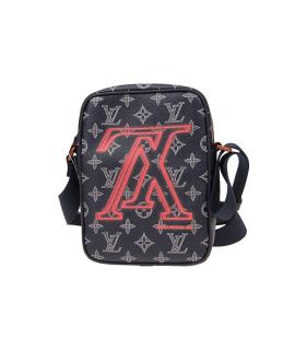LOUIS VUITTON Сумка на плечо