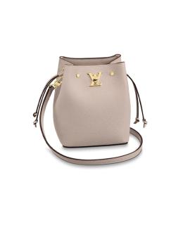 LOUIS VUITTON Сумка через плечо