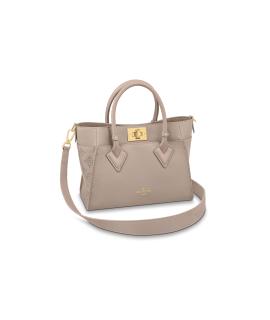 LOUIS VUITTON Сумка с короткими ручками