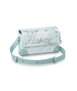 LOUIS VUITTON Сумка на плечо