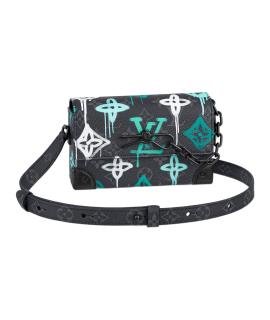 LOUIS VUITTON Сумка на плечо