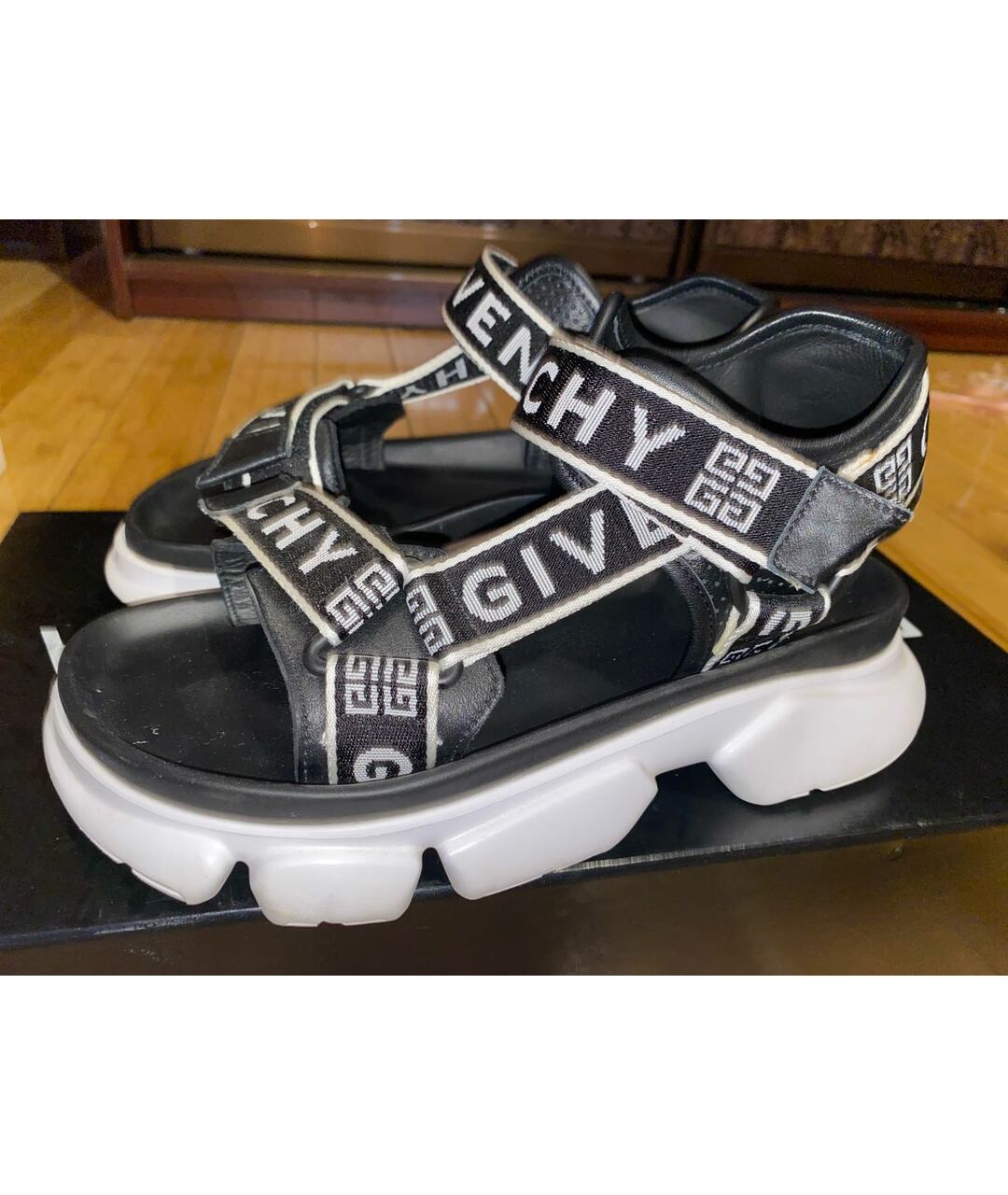GIVENCHY Черные кожаные сандалии, фото 6