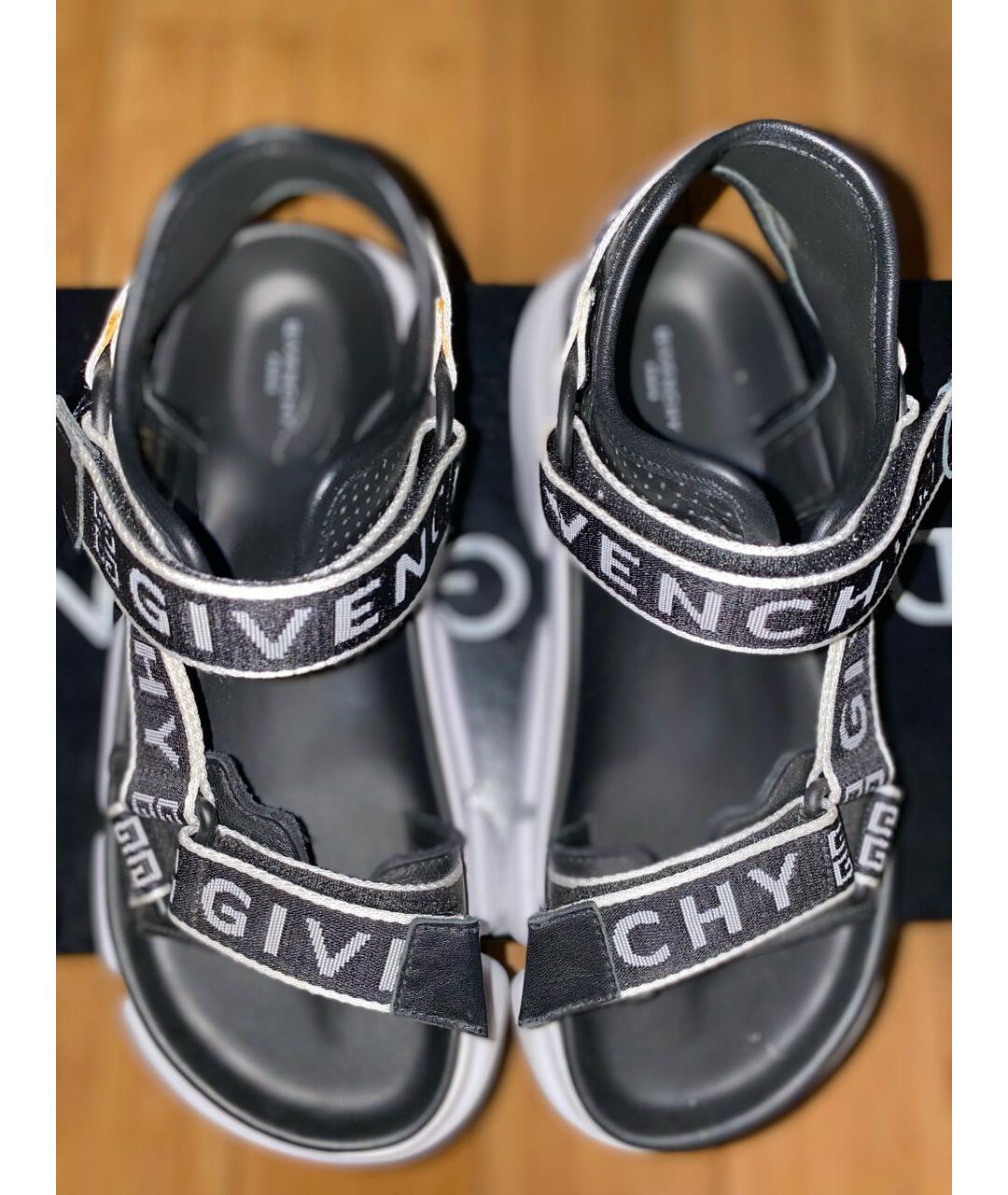 GIVENCHY Черные кожаные сандалии, фото 2
