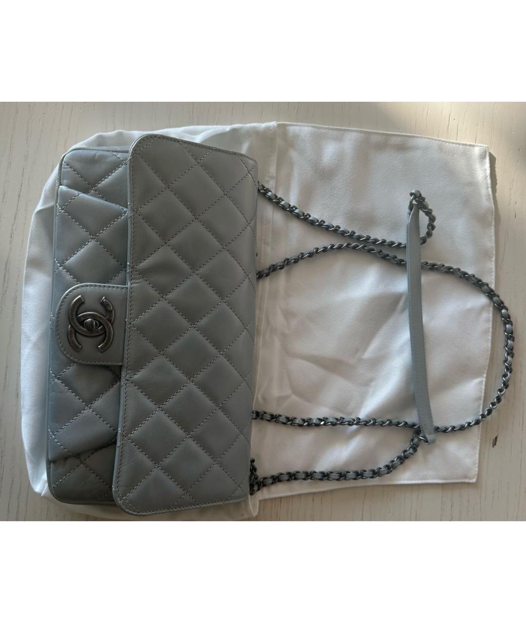 CHANEL Серебряная сумка через плечо из лакированной кожи, фото 7