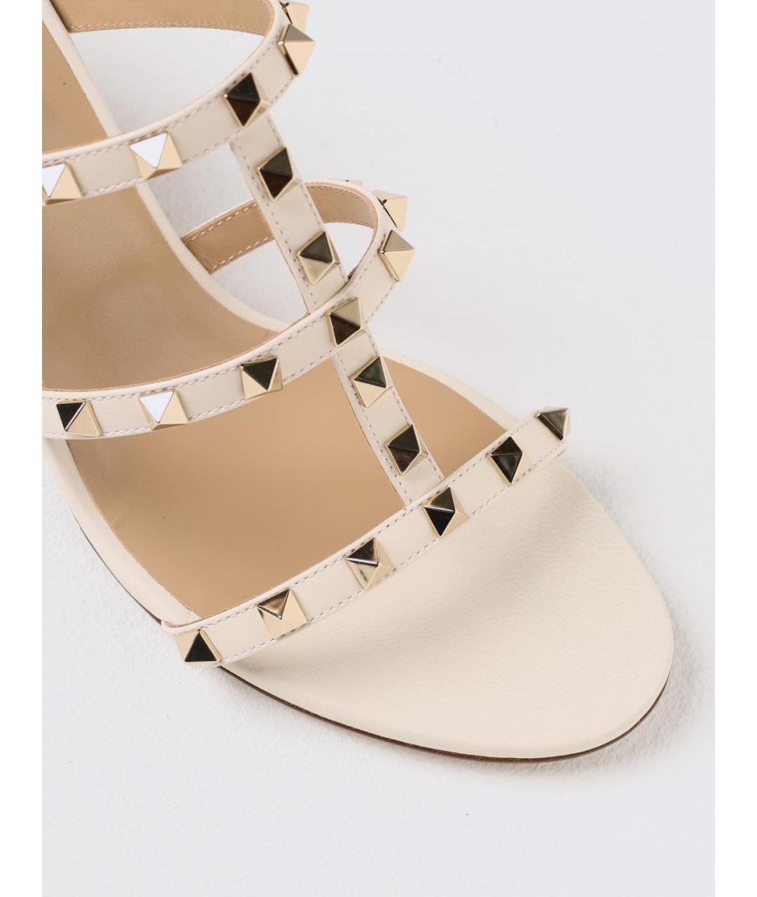 VALENTINO Бежевые кожаные босоножки, фото 4