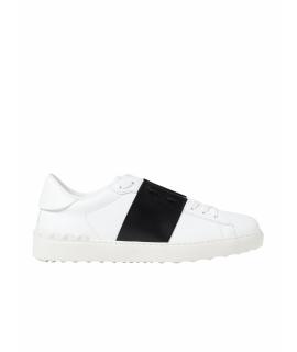 VALENTINO Низкие кроссовки / кеды