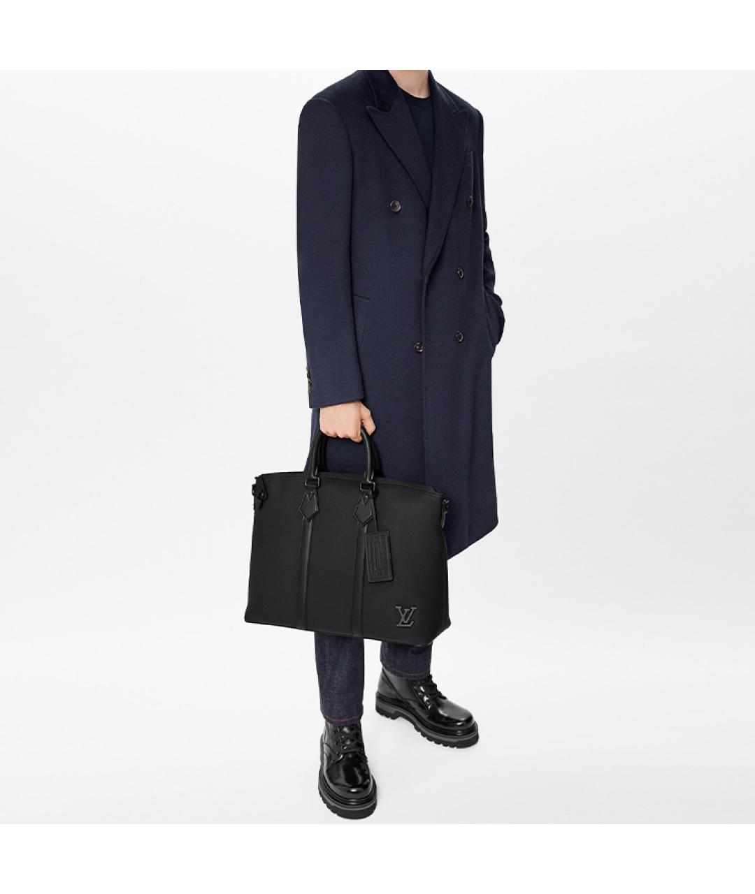 LOUIS VUITTON Черная кожаная сумка на плечо, фото 6