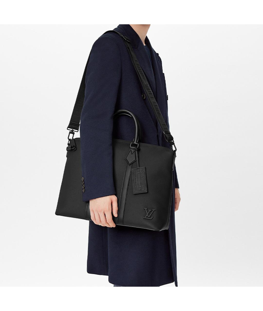 LOUIS VUITTON Черная кожаная сумка на плечо, фото 7