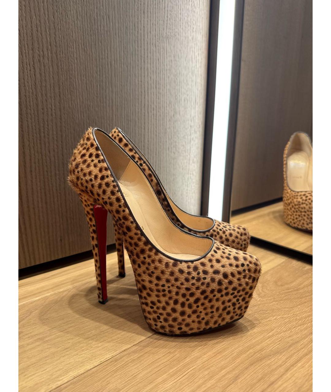 CHRISTIAN LOUBOUTIN Коричневые туфли, фото 2