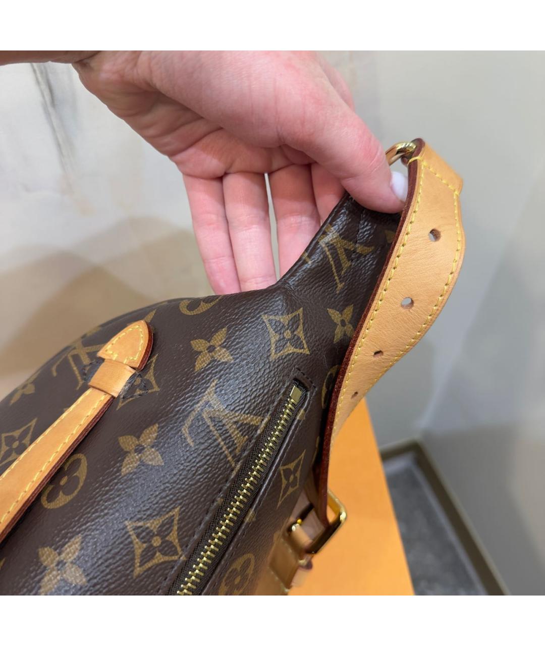 LOUIS VUITTON Коричневая поясная сумка, фото 6