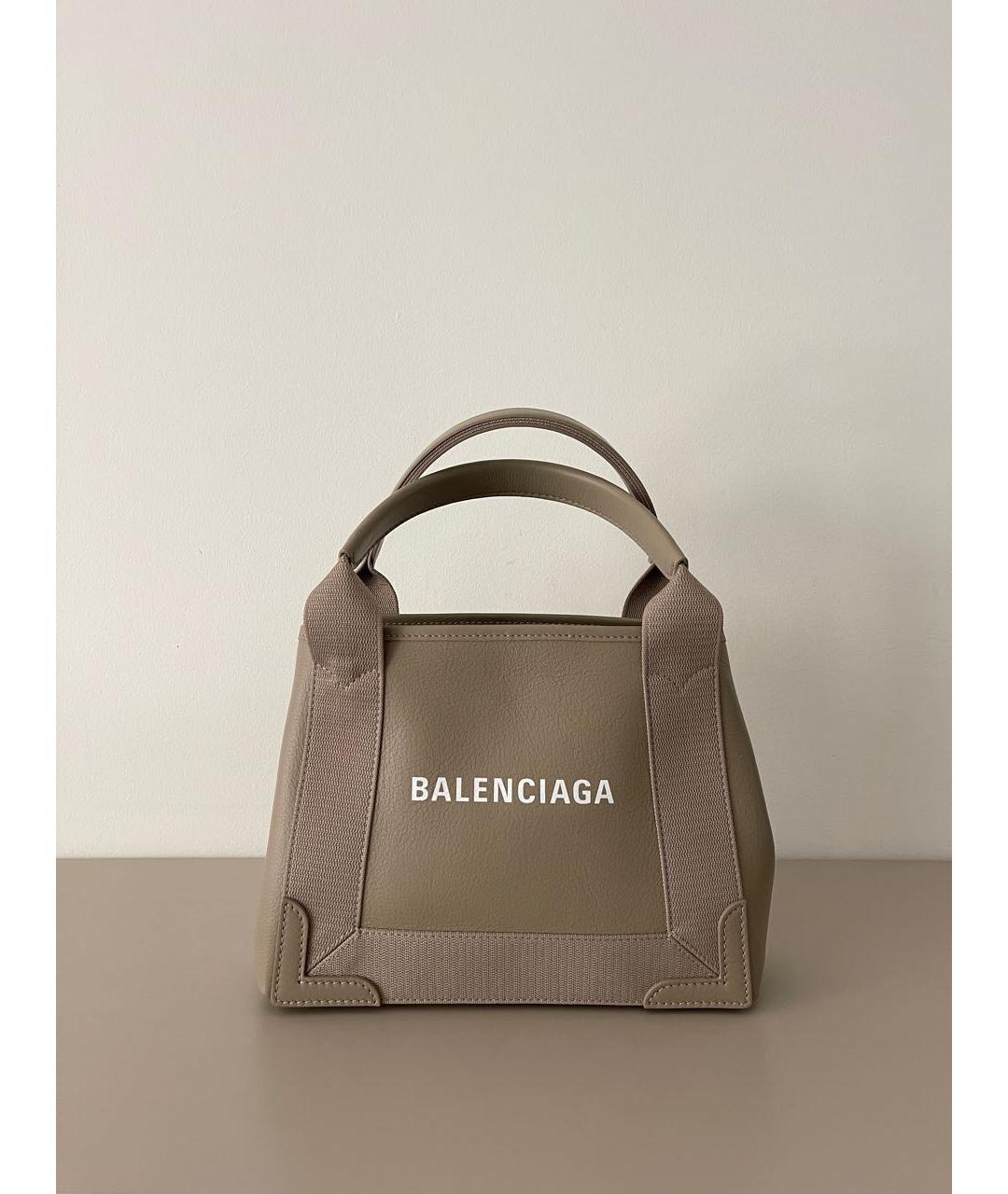 BALENCIAGA Бежевая кожаная сумка с короткими ручками, фото 5