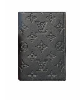 LOUIS VUITTON Обложка/футляр