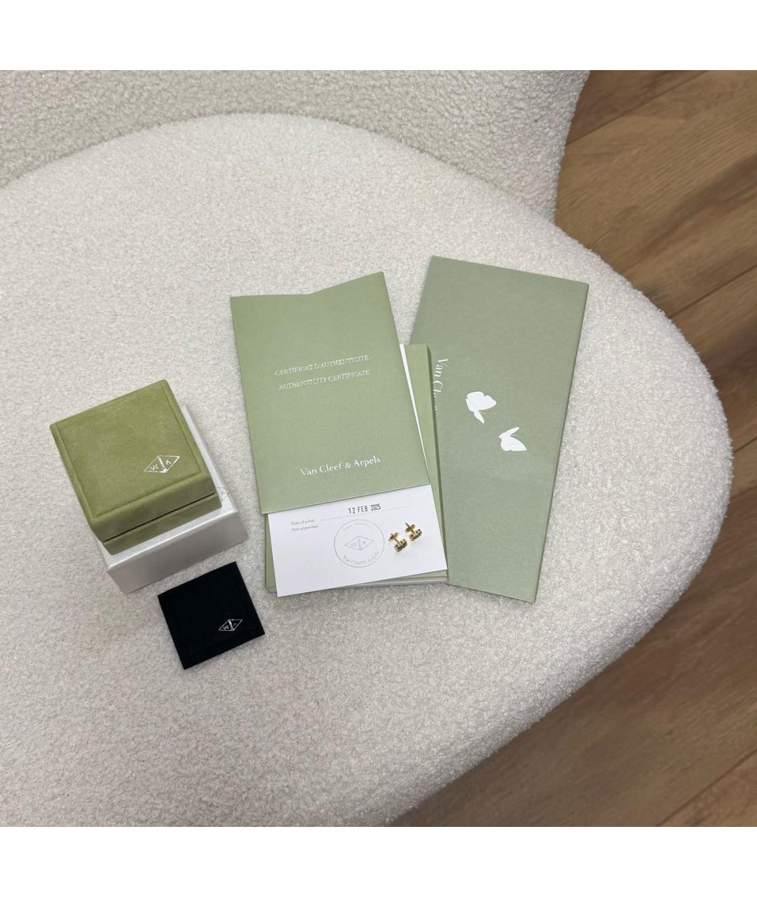 VAN CLEEF & ARPELS Черные серьги из желтого золота, фото 5