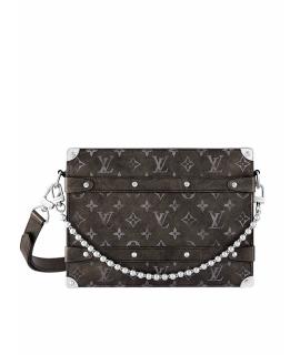 LOUIS VUITTON Сумка на плечо