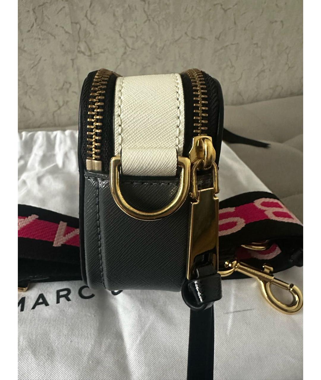 MARC JACOBS Черная сумка через плечо из лакированной кожи, фото 4