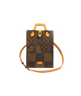 LOUIS VUITTON Сумка с короткими ручками